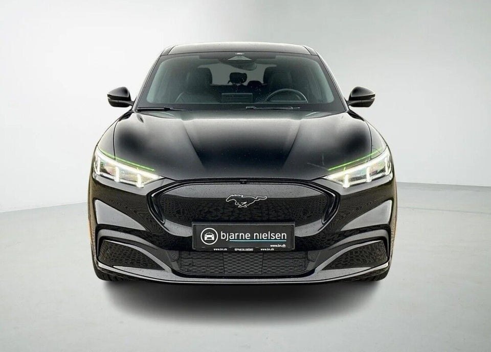 Ford Mustang Mach-E 73 Premium Standard Range AWD 5d