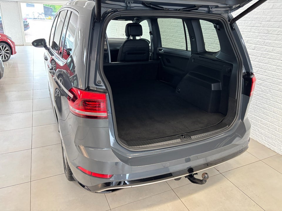 VW Touran 1,5 TSi 150 R-line DSG Van 5d