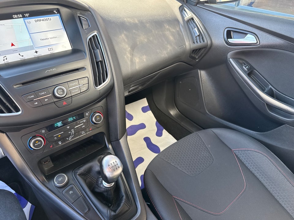 Ford Focus 1,0 EcoBoost ST-Line stc. 5d