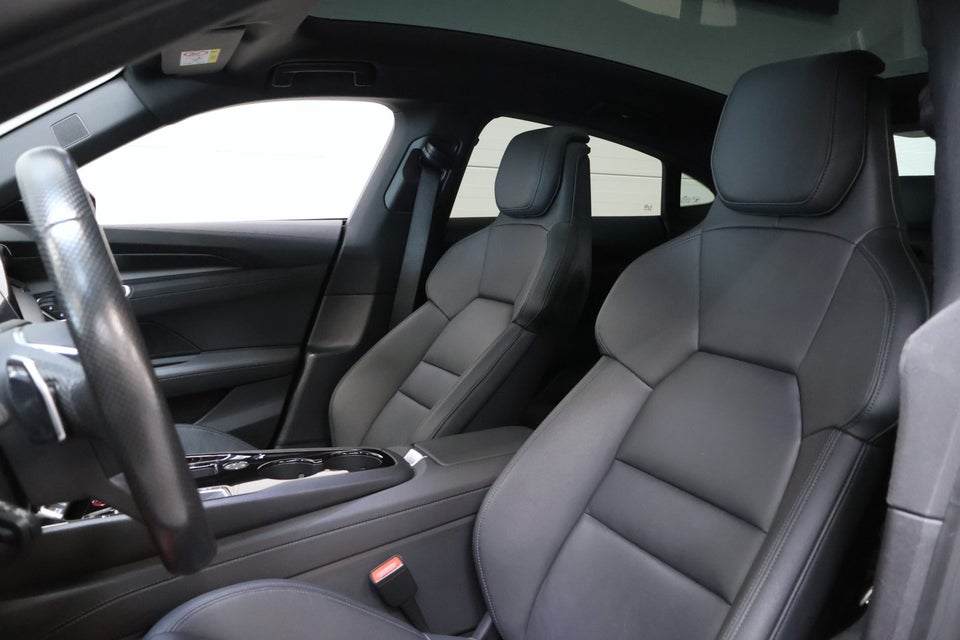 Audi e-tron GT quattro 4d