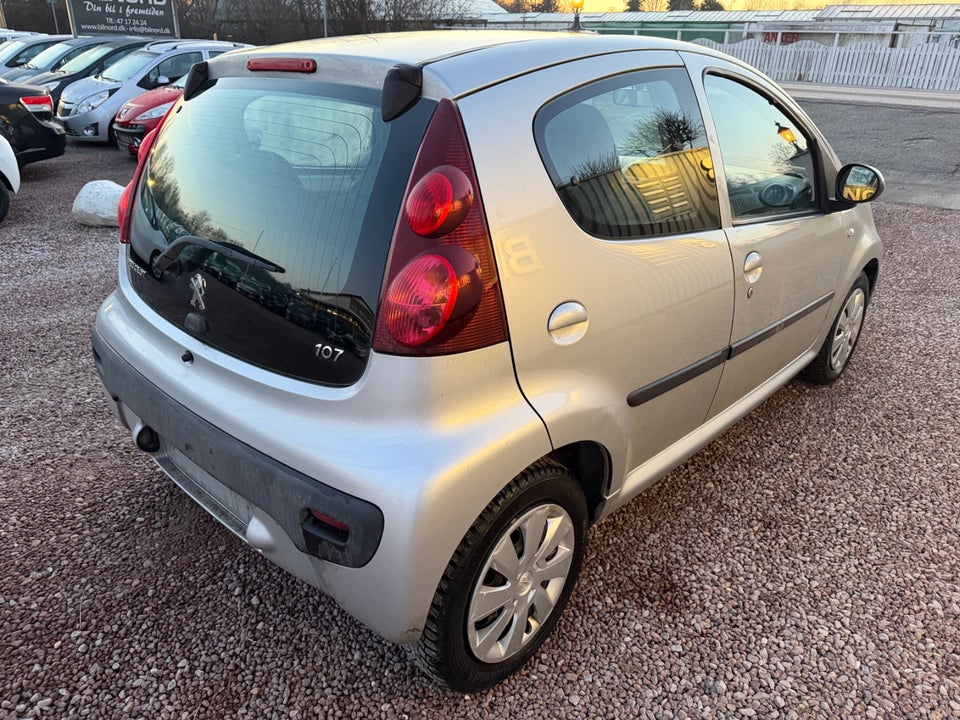 Peugeot 107 1,0 Motion Air 5d