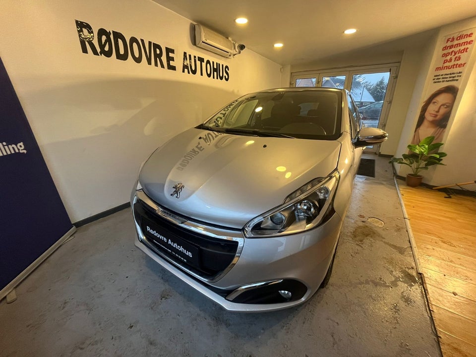 Peugeot 208 1,6 BlueHDi 100 Allure Sky 5d