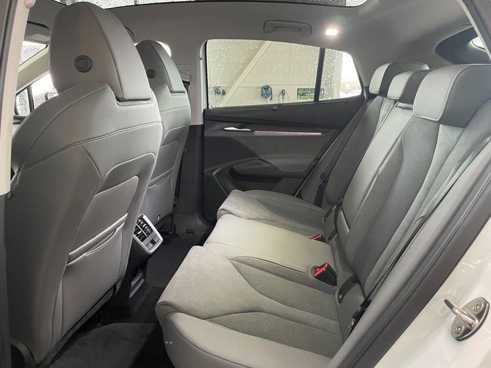 Skoda Enyaq 85 iV Lounge Premium 5d