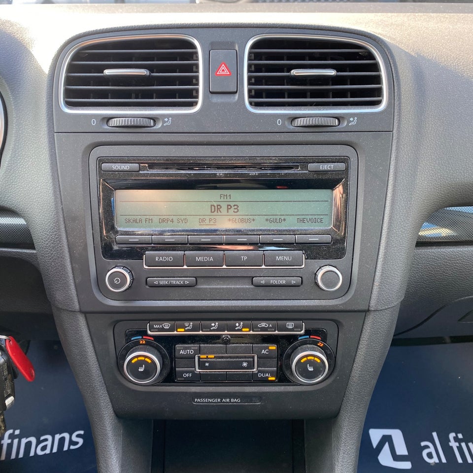 VW Golf VI 1,6 TDi 105 Comfortline BMT 5d