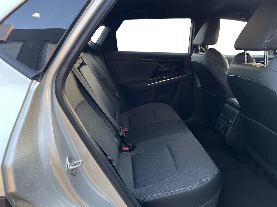 Toyota bZ4X Active 5d