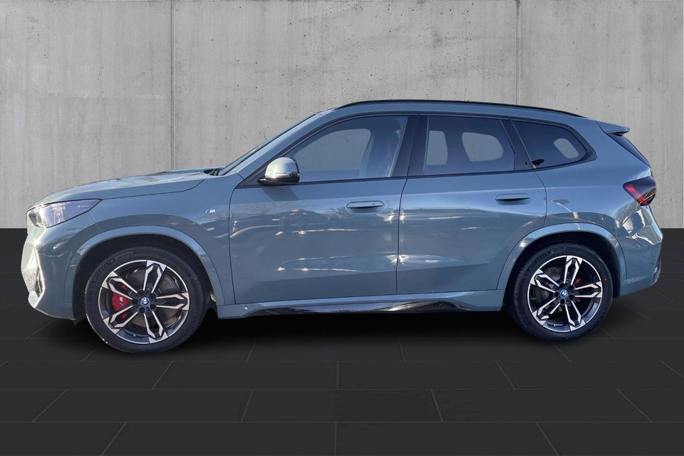 BMW iX1 eDrive20 M-Sport Pro 5d