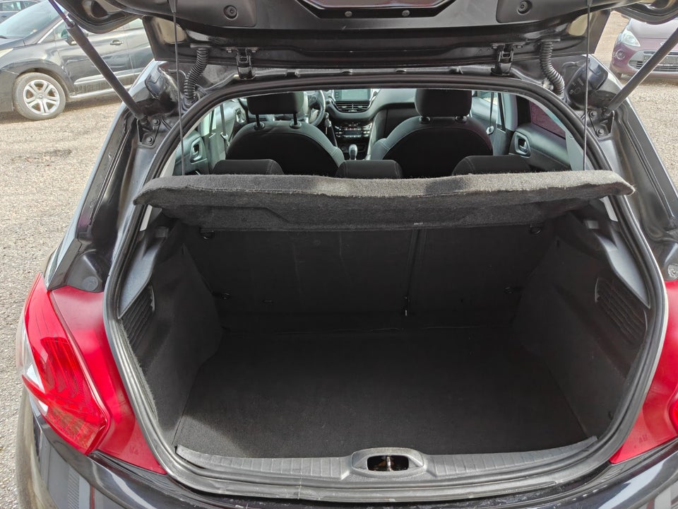 Peugeot 208 1,2 VTi Allure 5d