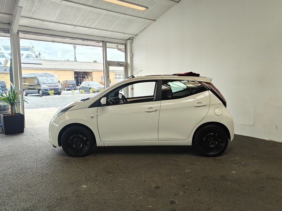 Toyota Aygo 1,0 VVT-i x-sky 5d