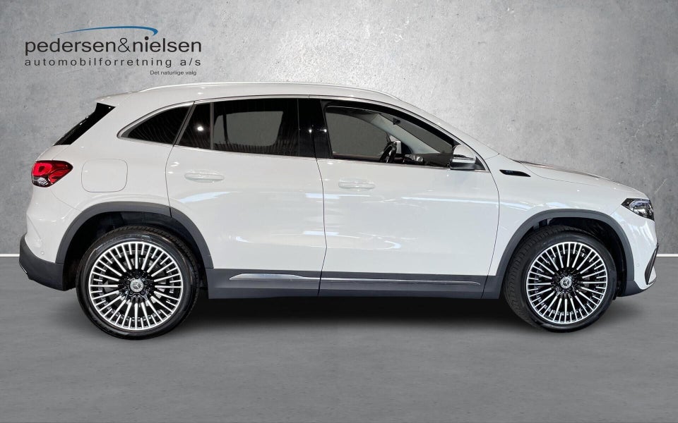 Mercedes EQA250 AMG Line 5d