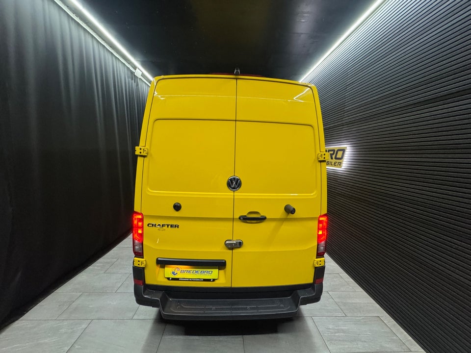 VW Crafter 30 2,0 TDi 140 Kassevogn L3H2