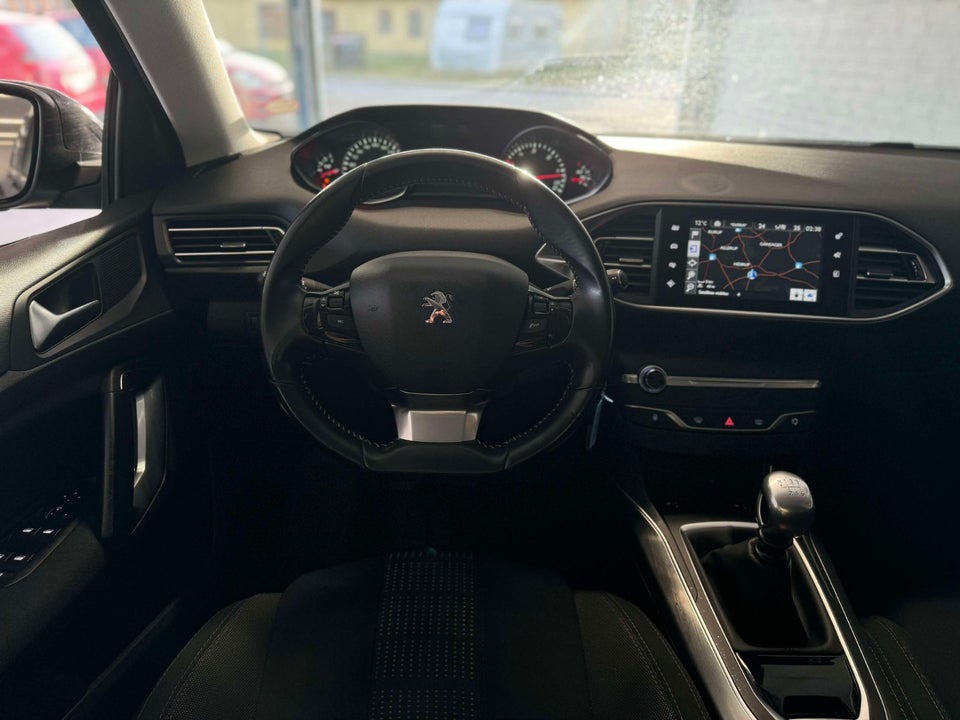 Peugeot 308 1,6 BlueHDi 120 Allure SW 5d