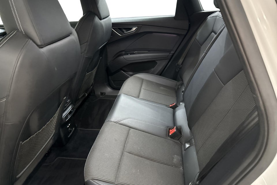 Audi Q4 e-tron 40 Attitude 5d