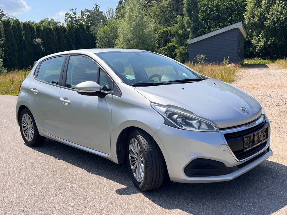 Peugeot 208 1,6 BlueHDi 100 Active 5d