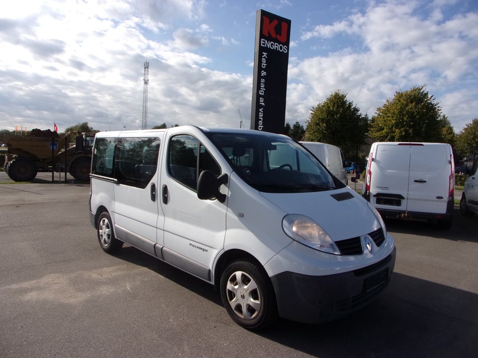 Renault Trafic T27 2,0 dCi 115 L1H1 Kombi 4d