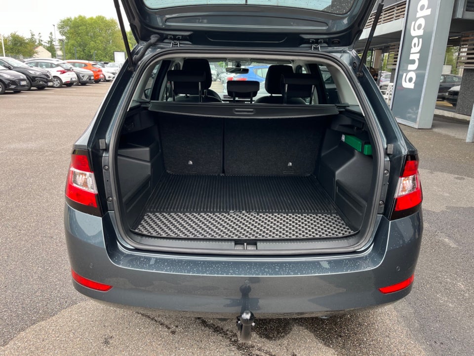 Skoda Fabia 1,0 TSi 110 Ambition Combi DSG 5d