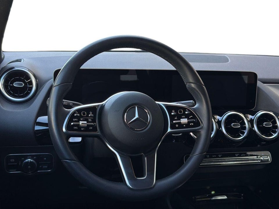 Mercedes B200 1,3 Progressive aut. 5d