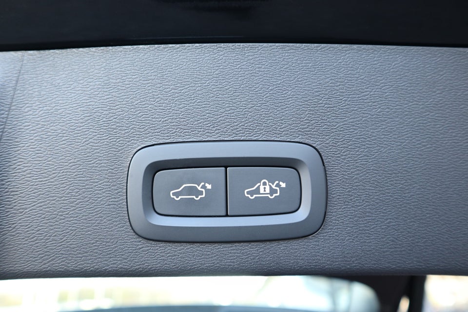 Volvo XC40 P8 ReCharge Twin Ultimate 5d