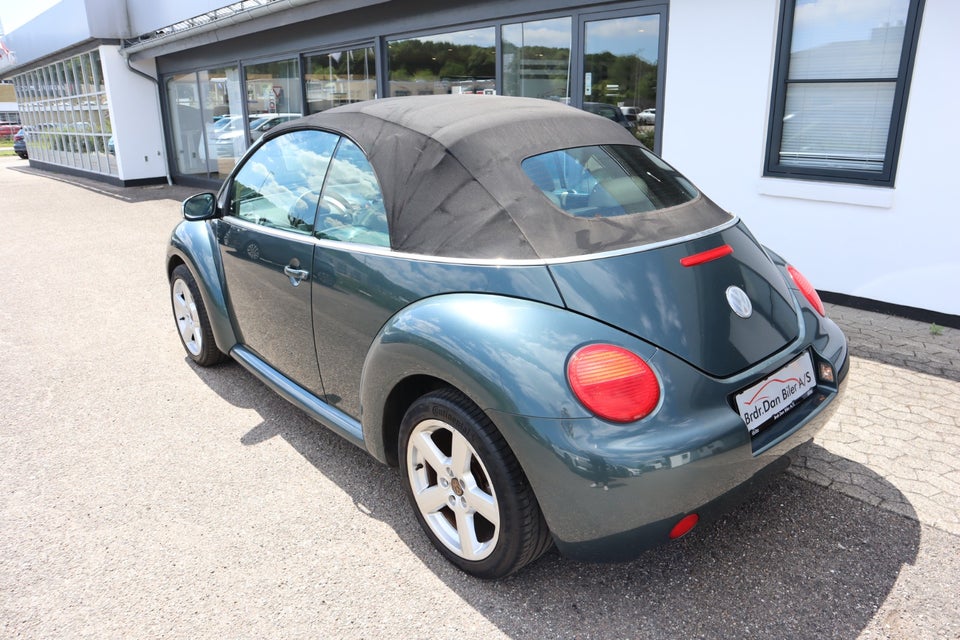 VW New Beetle 2,0 Cabriolet 2d