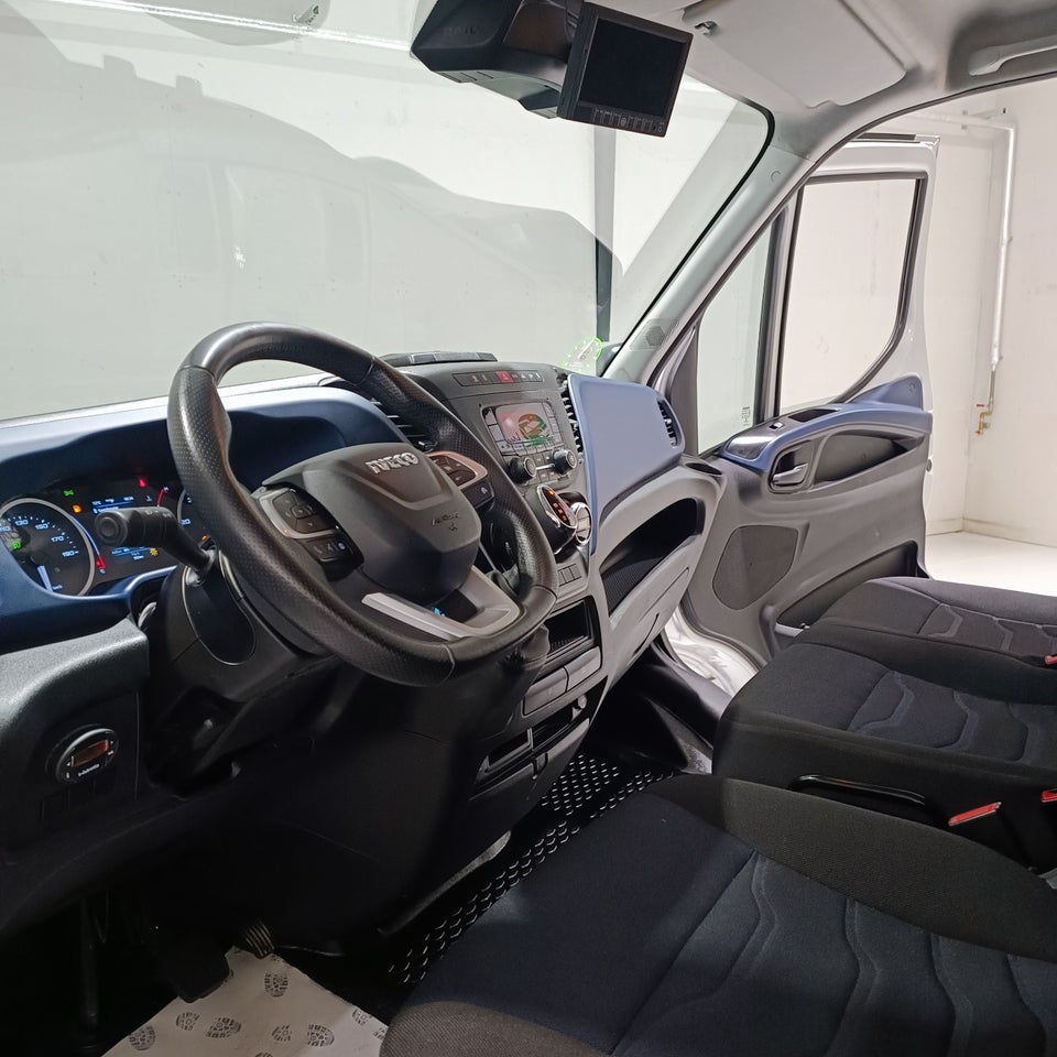 Iveco Daily 2,3 35S16 9m³ Van AG8