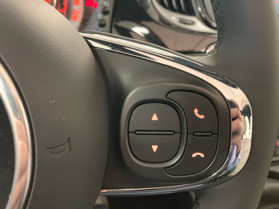 Fiat 500C 1,0 Hybrid Dolcevita 2d