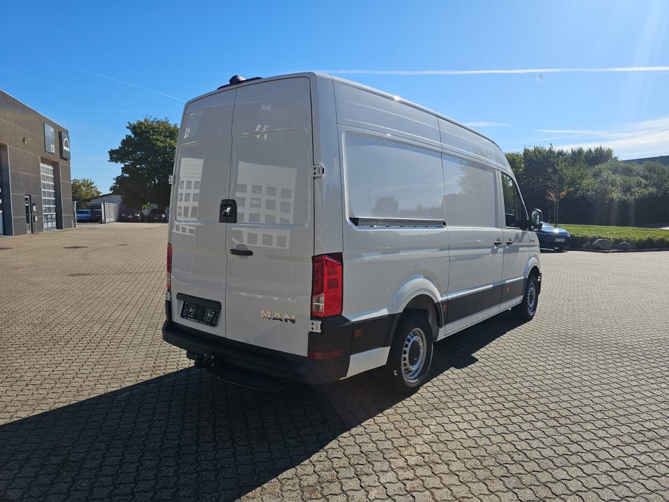 MAN TGE 2,0 3.160 Kassevogn L3H3 aut. RWD