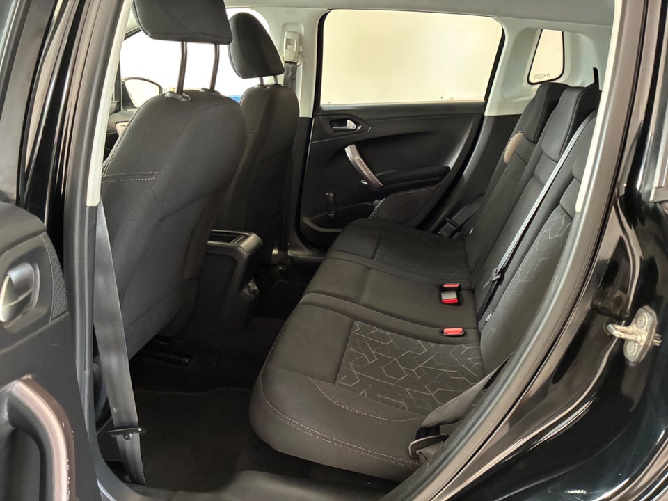 Peugeot 2008 1,2 e-THP 110 Style 5d