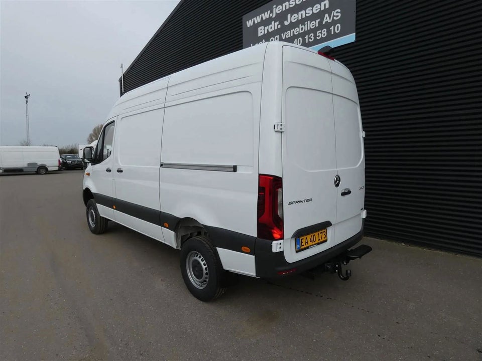 Mercedes Sprinter 319 2,0 CDi A2 Kassevogn PRO aut. AWD