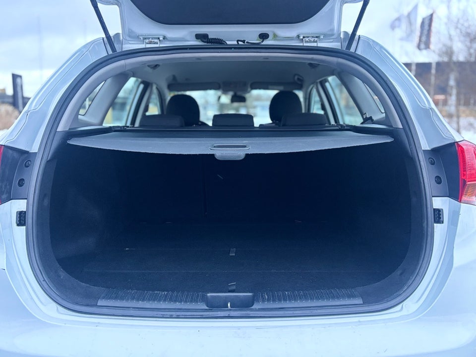 Kia Ceed 1,4 CVVT Collect SW 5d