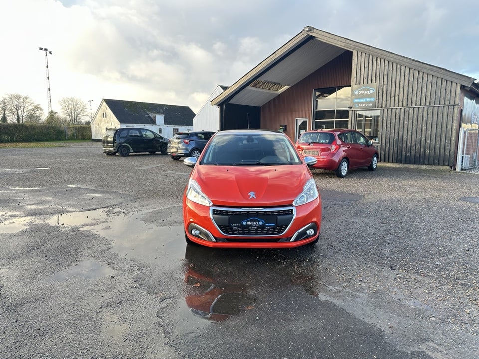 Peugeot 208 1,6 BlueHDi 100 Allure Sky 5d