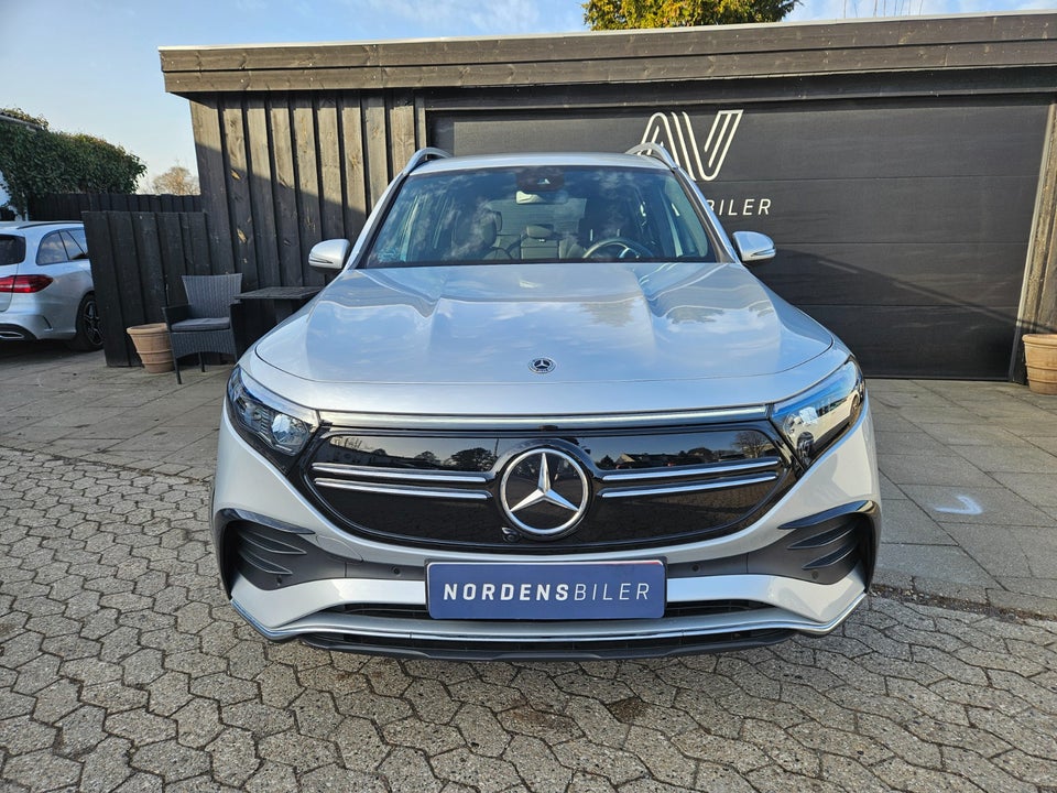 Mercedes EQB250 AMG Line 5d