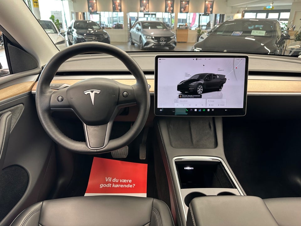 Tesla Model Y Long Range AWD 5d