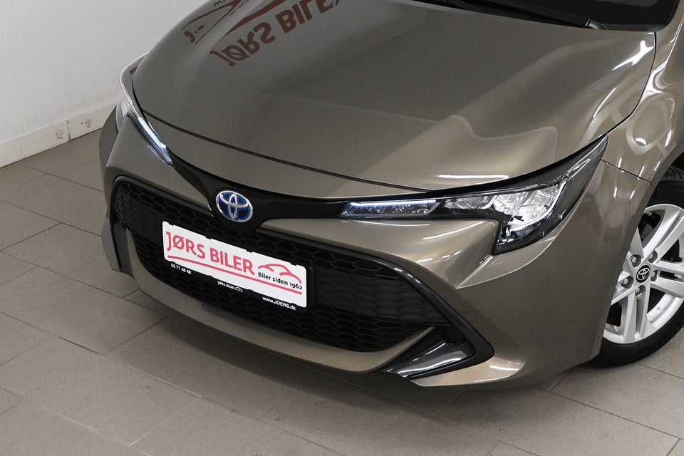 Toyota Corolla 1,8 Hybrid Active Smart Touring Sports MDS 5d