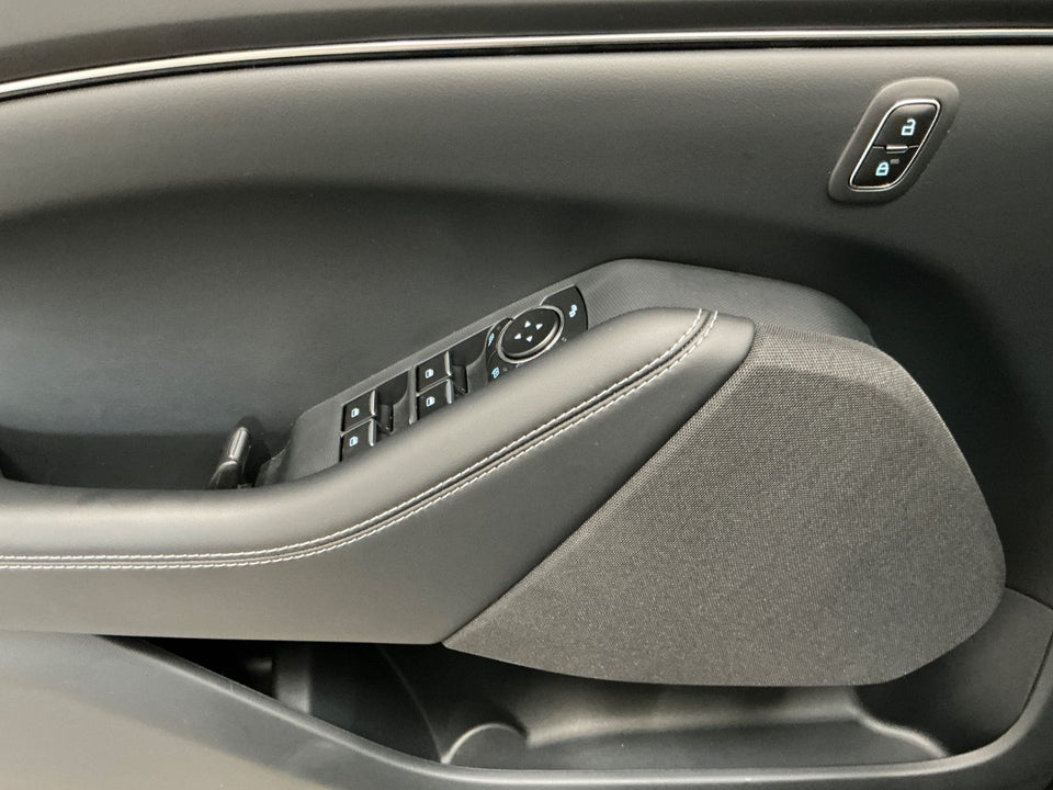 Ford Mustang Mach-E 75 Standard Range 5d