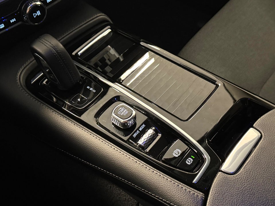 Volvo V60 2,0 T6 ReCharge Inscription X aut. AWD 5d