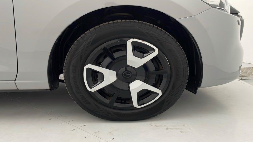 Mazda 2 1,5 e-SkyActive-G Centre-Line 5d