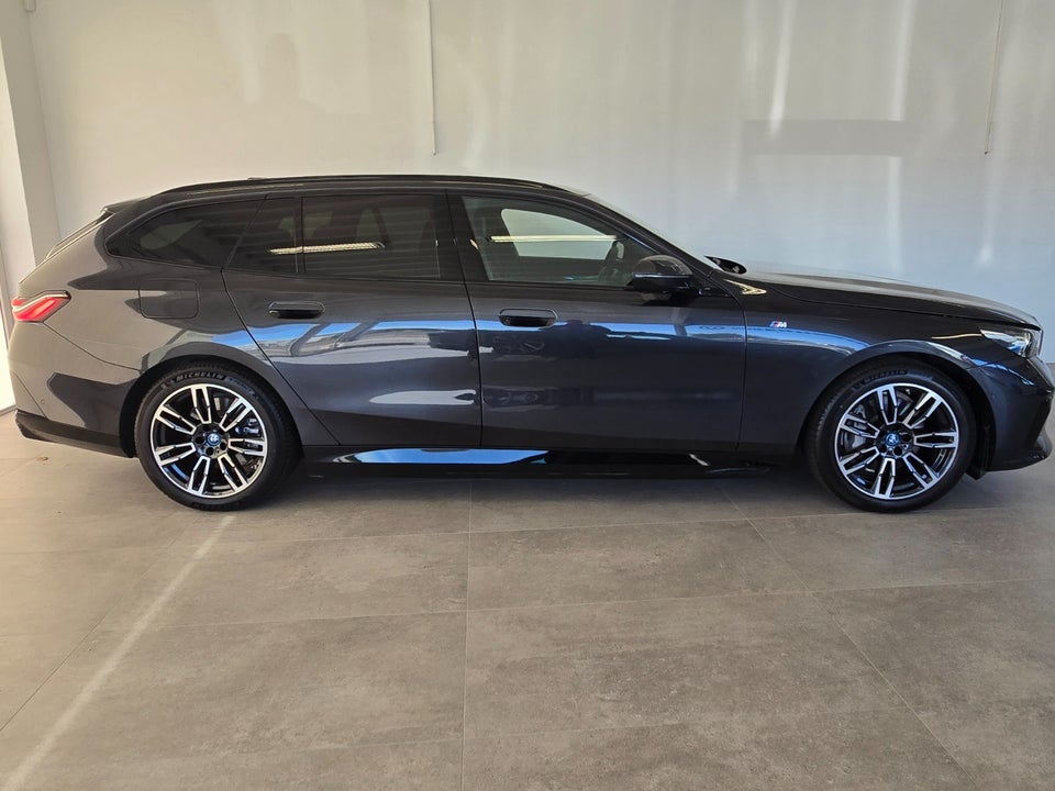 BMW i5 eDrive40 Touring M-Sport 5d