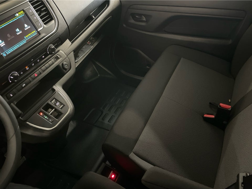 Peugeot e-Expert 75 L2 Plus Van