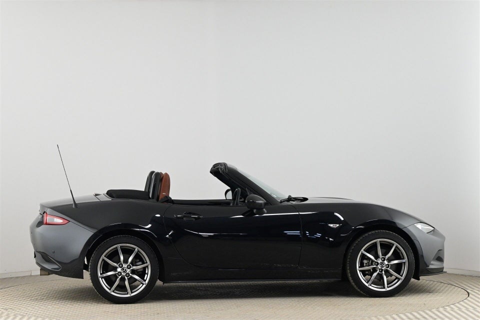 Mazda MX-5 2,0 SkyActiv-G 184 Roadster Cosmo 2d