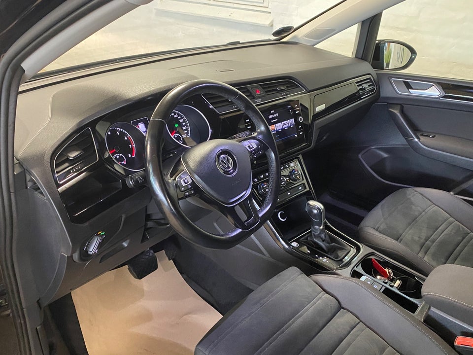VW Touran 1,4 TSi 150 Highline DSG 7prs 5d
