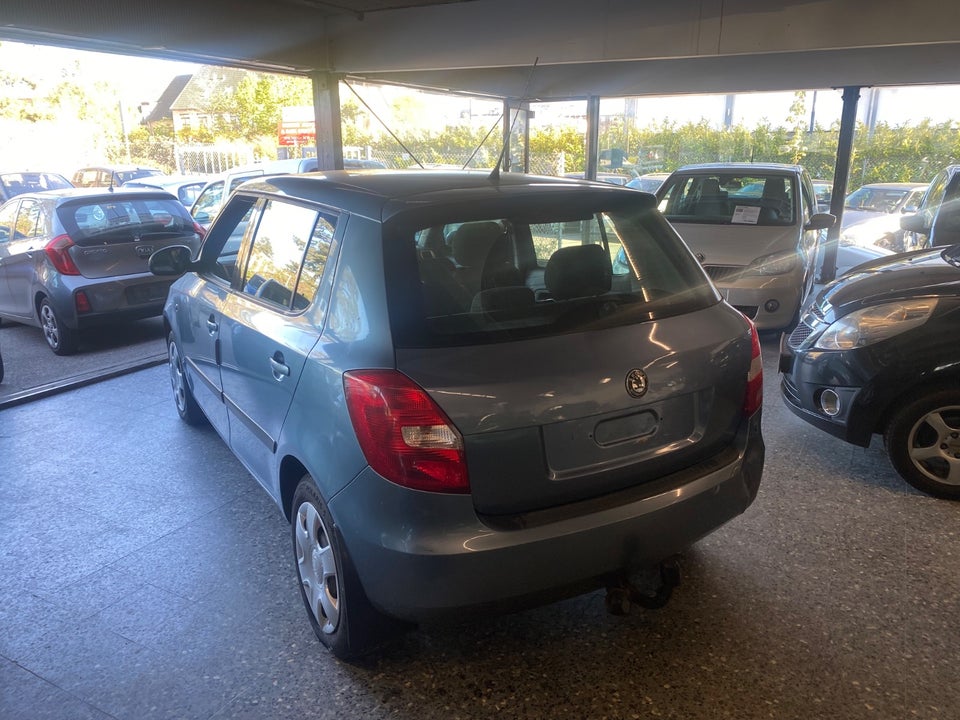 Skoda Fabia 1,4 16V Ambiente 5d