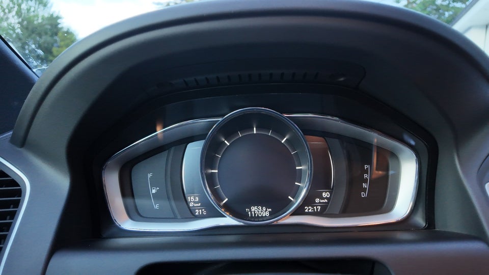 Volvo XC60 2,0 D4 190 R-Design aut. 5d