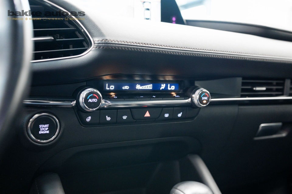 Mazda 3 2,0 e-SkyActiv-G 150 Cosmo Tech aut. 5d