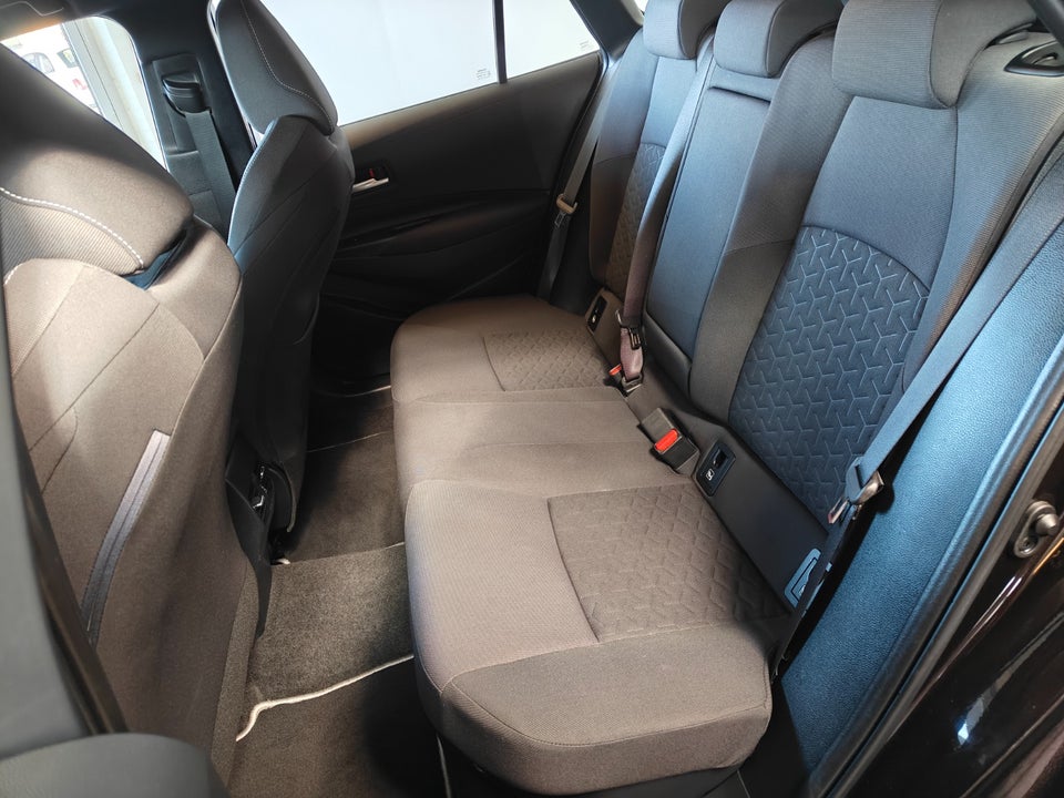 Toyota Corolla 1,8 Hybrid H3 Premium Touring Sports MDS 5d