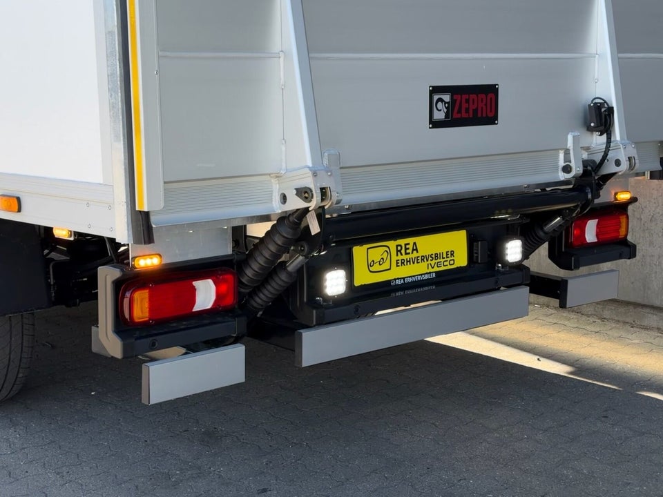 Iveco Daily 3,0 35S18 4100mm Alukasse m/lift AG8