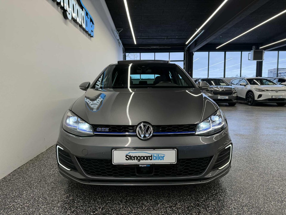VW Golf VII 1,4 GTE DSG 5d