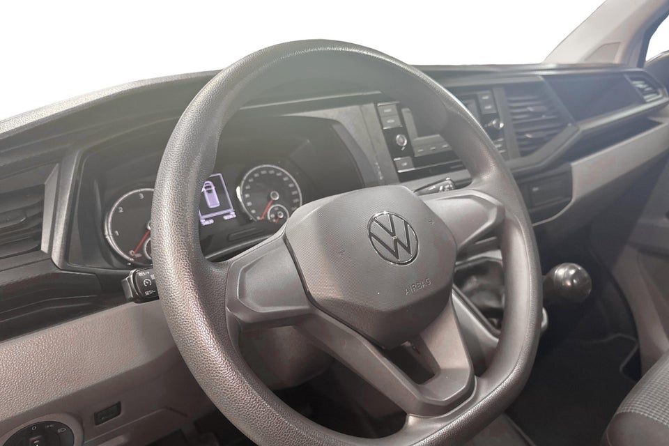 VW Transporter 2,0 TDi 110 Kassevogn lang