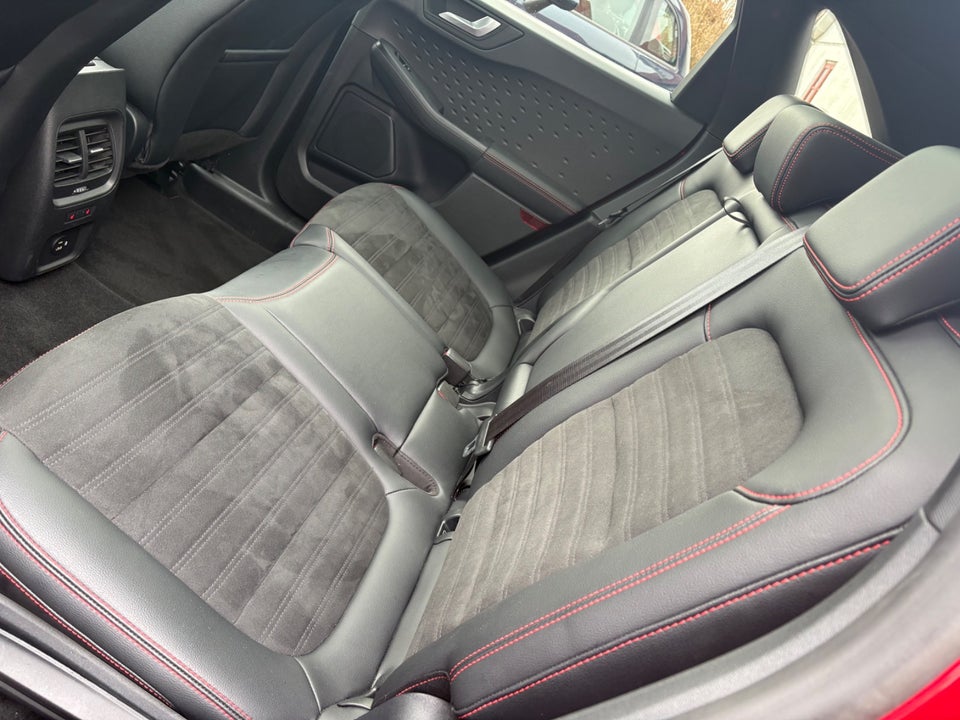 Ford Kuga 2,5 HEV ST-Line X CVT 5d