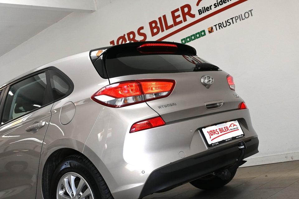 Hyundai i30 1,6 CRDi 110 Life+ 5d