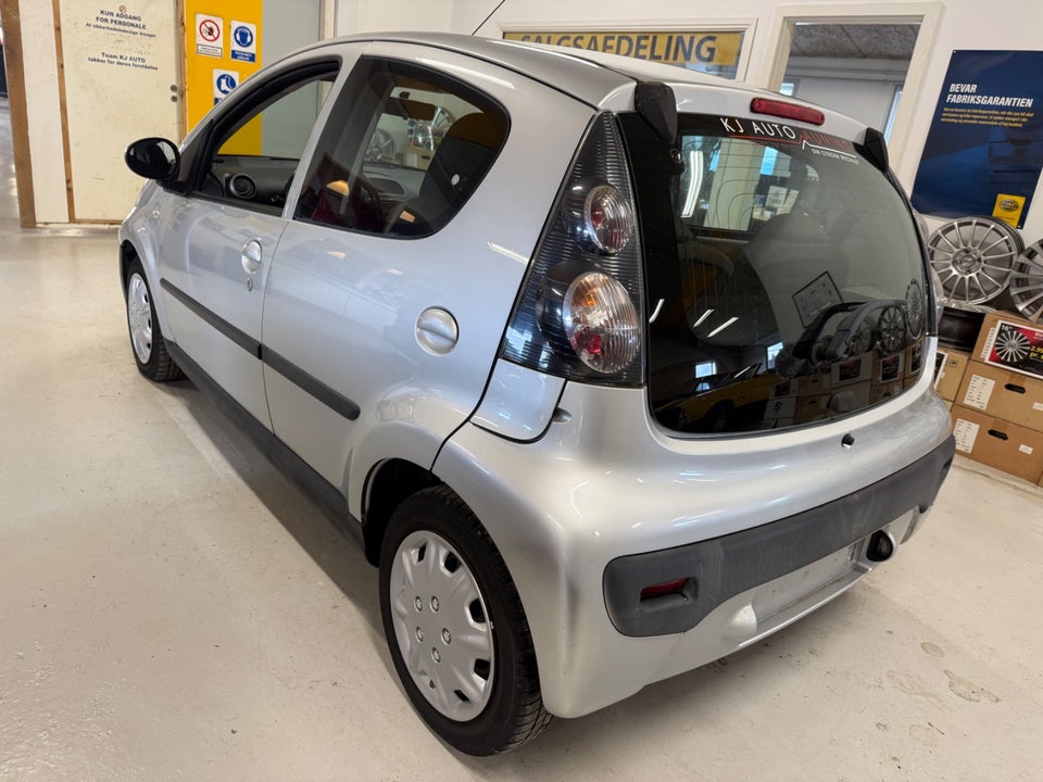 Citroën C1 1,0i  5d