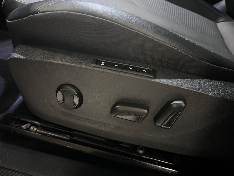 Skoda Enyaq 80 iV Premium 5d